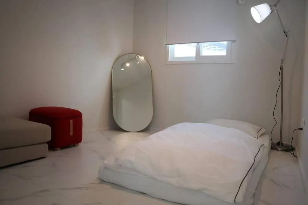 Bridgestar001 Gangnam Sinsa Station Garosugil 6 Guests Apartment Seoul 0*,